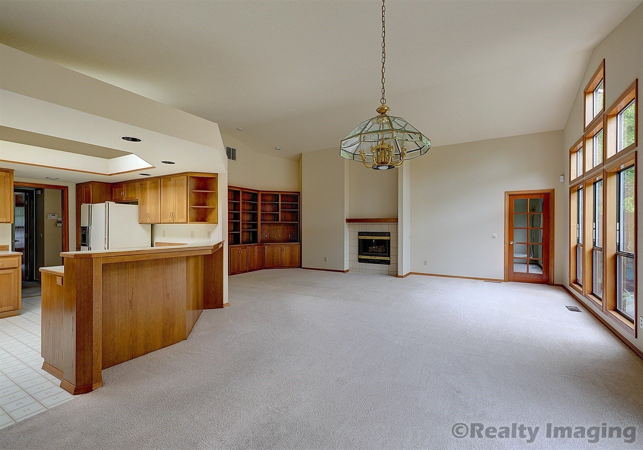 12645 SW Peachvale St., King City, Oregon 97224